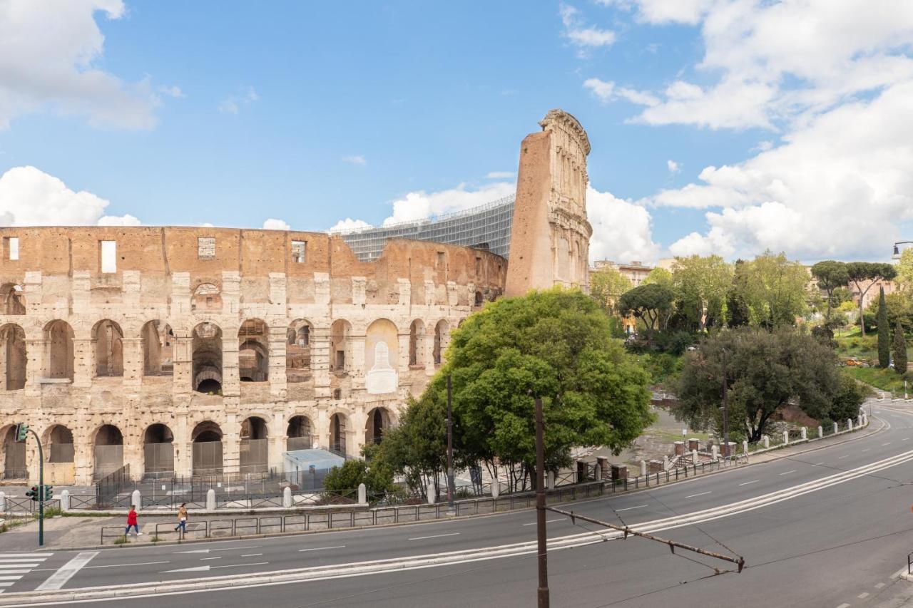 Iflat Unforgettable In Front Of Colosseum Roma Dış mekan fotoğraf